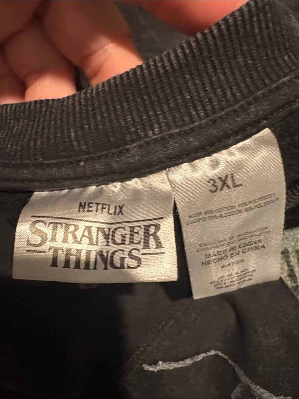 NWT 3XL stranger things men’s sweatshirt hellfire club stretchy - Picture 4 of 4